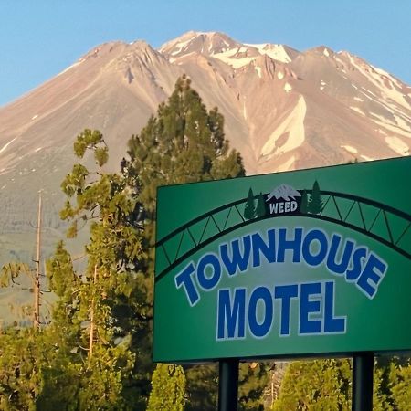 Townhouse Motel Weed Exterior photo